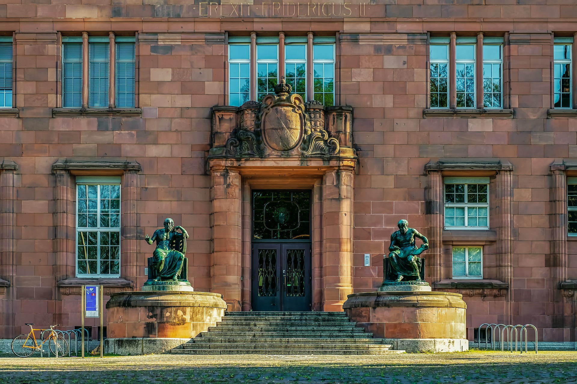 albert-ludwigs-university-of-4139540_1920